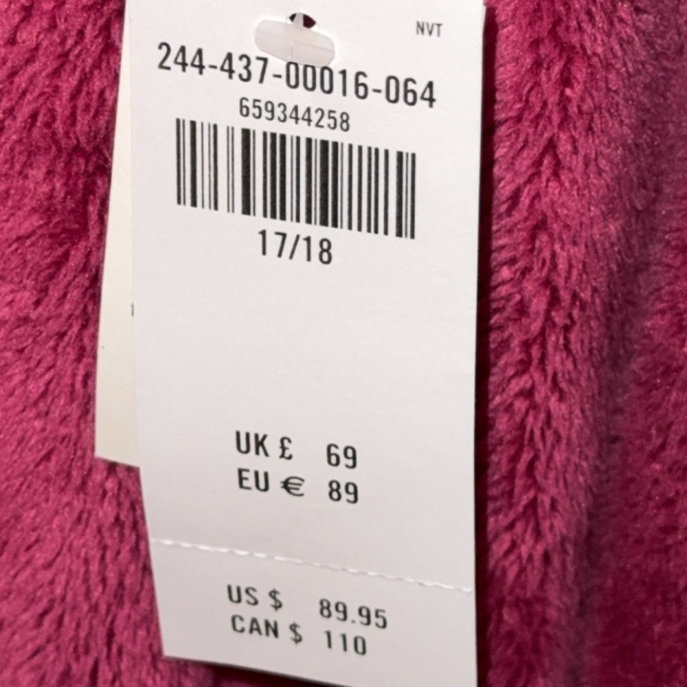 NWT $90 Abercrombie kids A&F pink kid girls performance puffer coat/jacket 17/18 - Picture 3 of 5